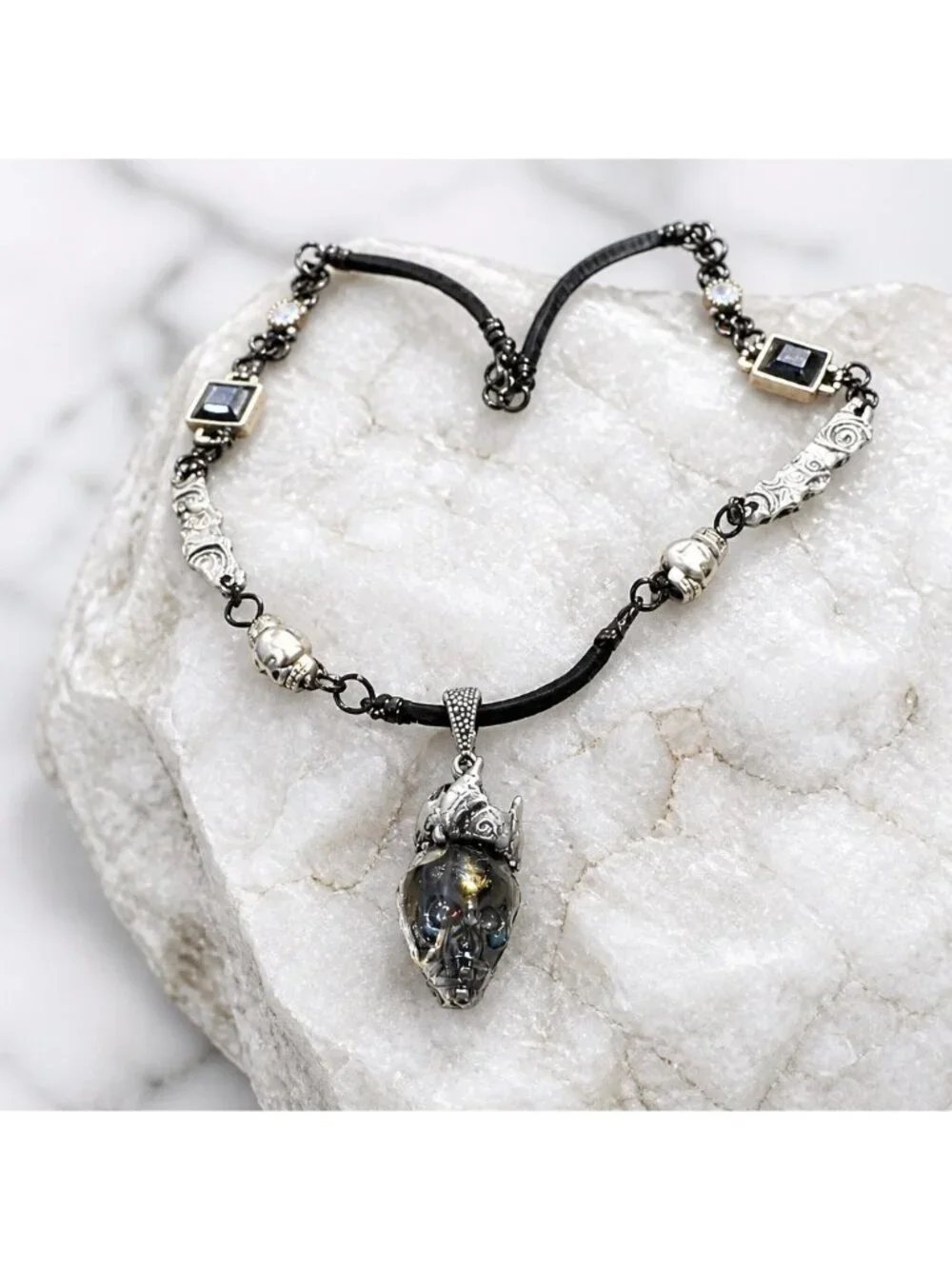 Gothic Elegance Aurora Crystal Skull Necklace | Black Onyx & Silver Metalwork